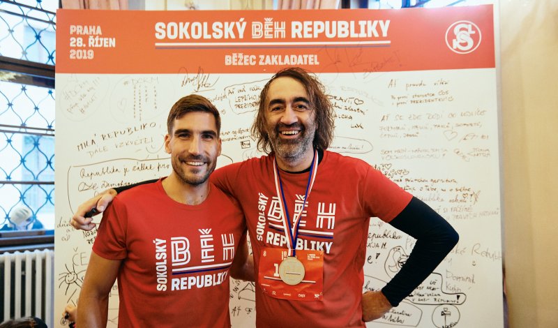 Kratochvílová, Jeriová-Pecková, Kohák, Svoboda, Ježek... chtějí rozběhnout Česko v těžkých časech